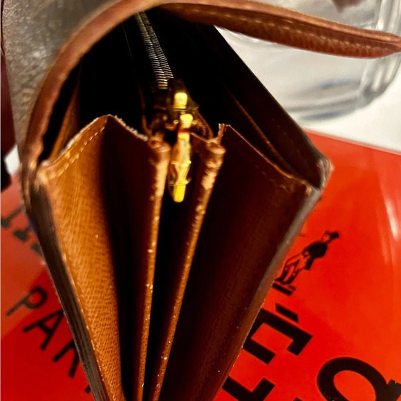 ⭐️Louis Vuitton Monogram Boetie Authentic - Great condition! - Picture 7 of 12